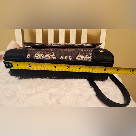 Juicy Couture Brown Logo Crossbody with Pink Bow and Heart Charm - Picture 9 of 10